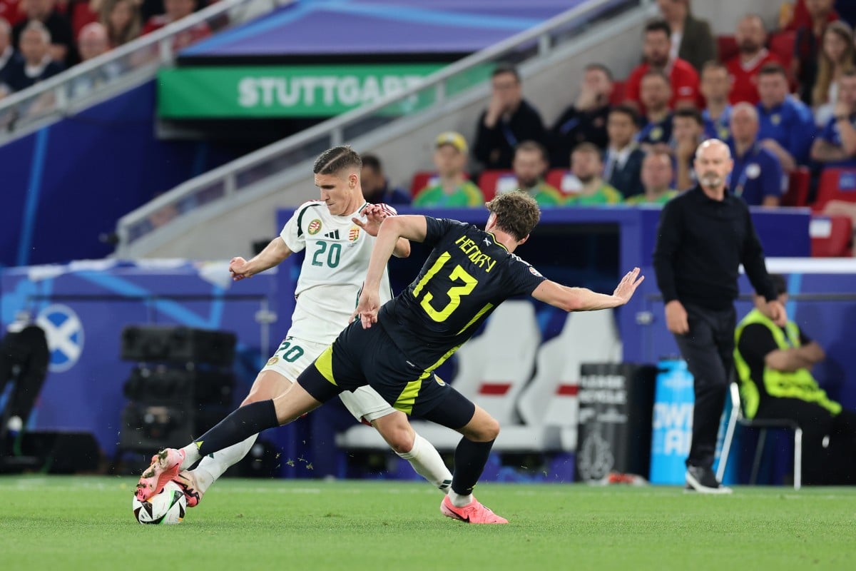 Jack Hendry i Roland Sallai