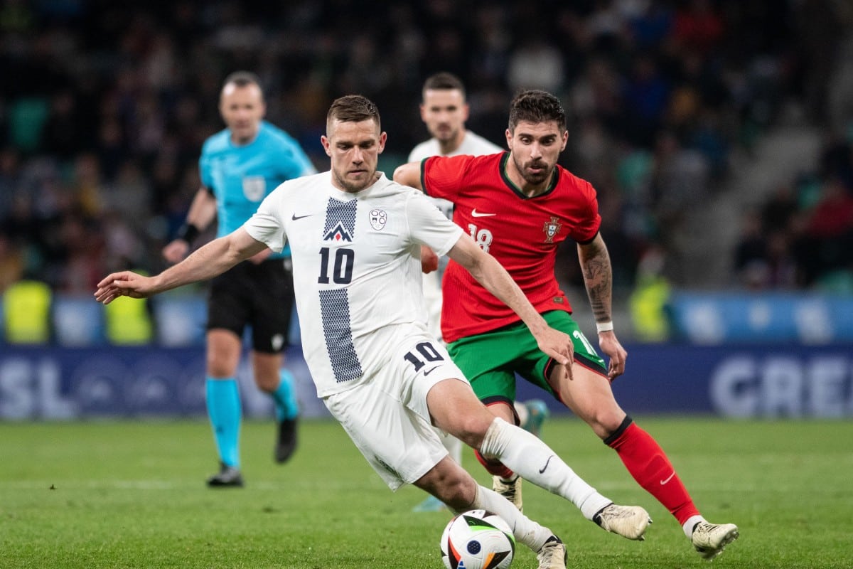 Timi Elsnik podczas meczu z Portugalią