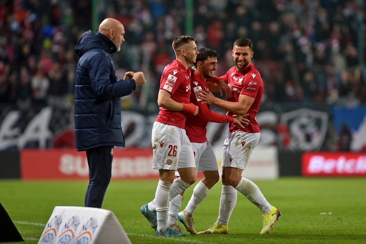 Mariusz Jop i piłkarze Wisły Kraków