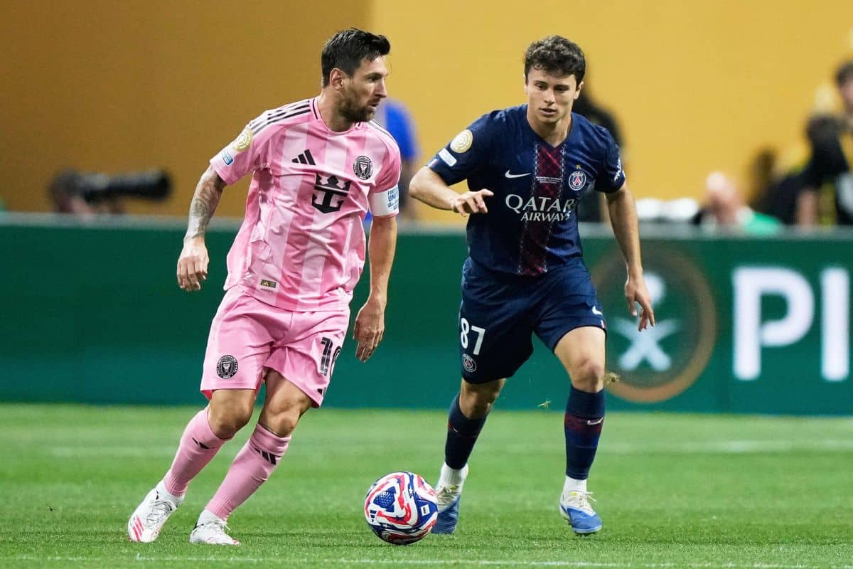 Lionel Messi, Joao Neves