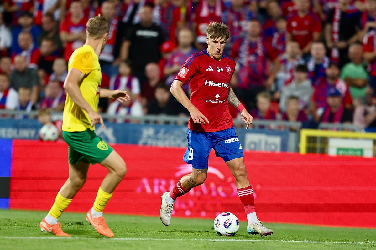 Patryk Makuch (z prawej)