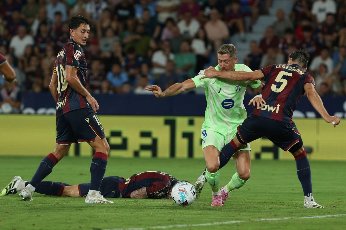 Robert Lewandowski (Levante - Barcelona)