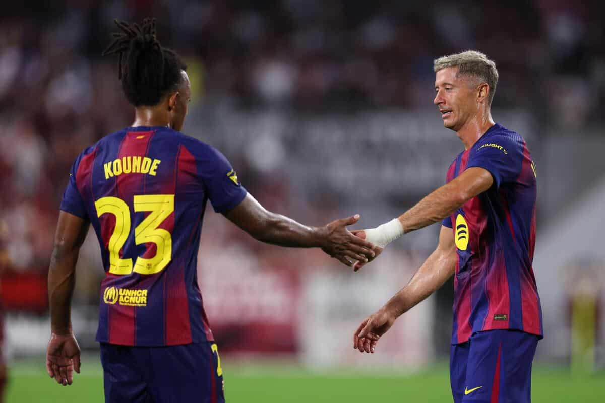 Jules Kounde i Robert Lewandowski