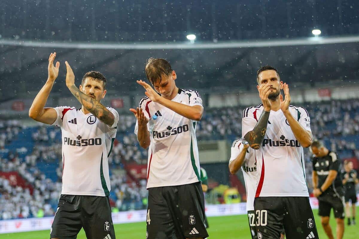 Jan Ziółkowski (w środku)