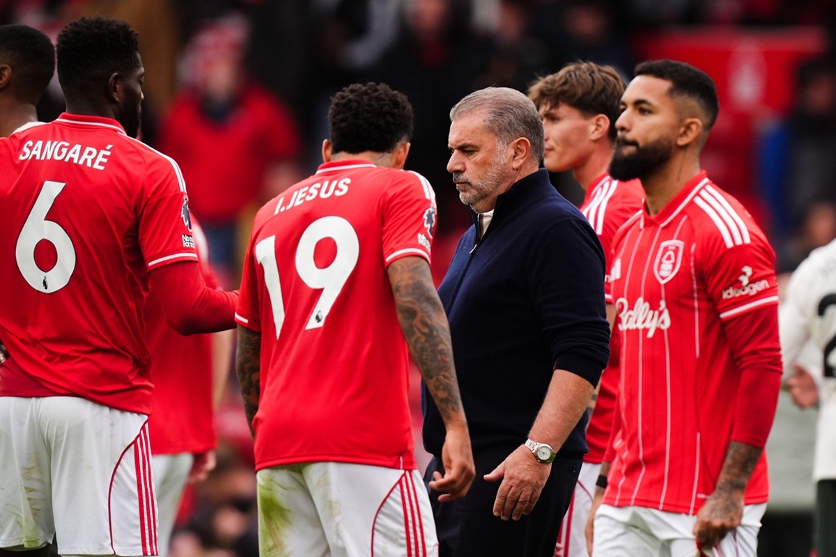 Ange Postecoglou i piłkarze Nottingham Forest